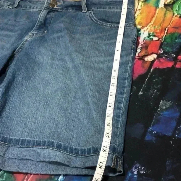 Levi Strauss signature brand size 14 ladies‎ Jean shorts - Picture 8 of 8